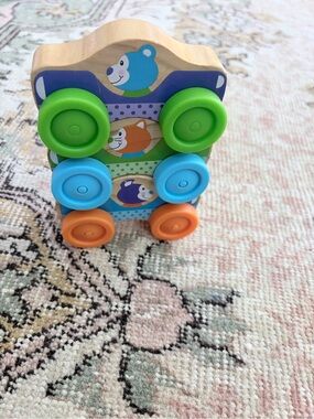 Melissa & Doug wooden stacking cars
